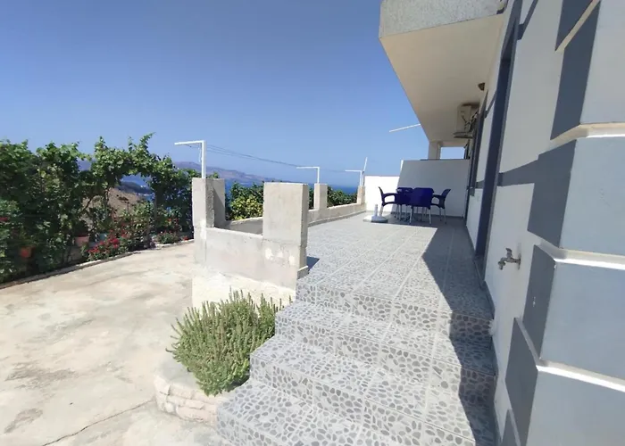 Nertili 1 Villa Ksamil